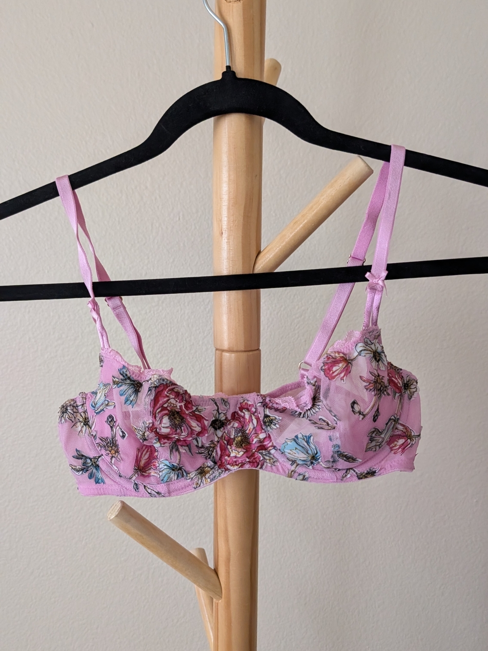 Pink Floral Underwire Bra with Adjustable Straps